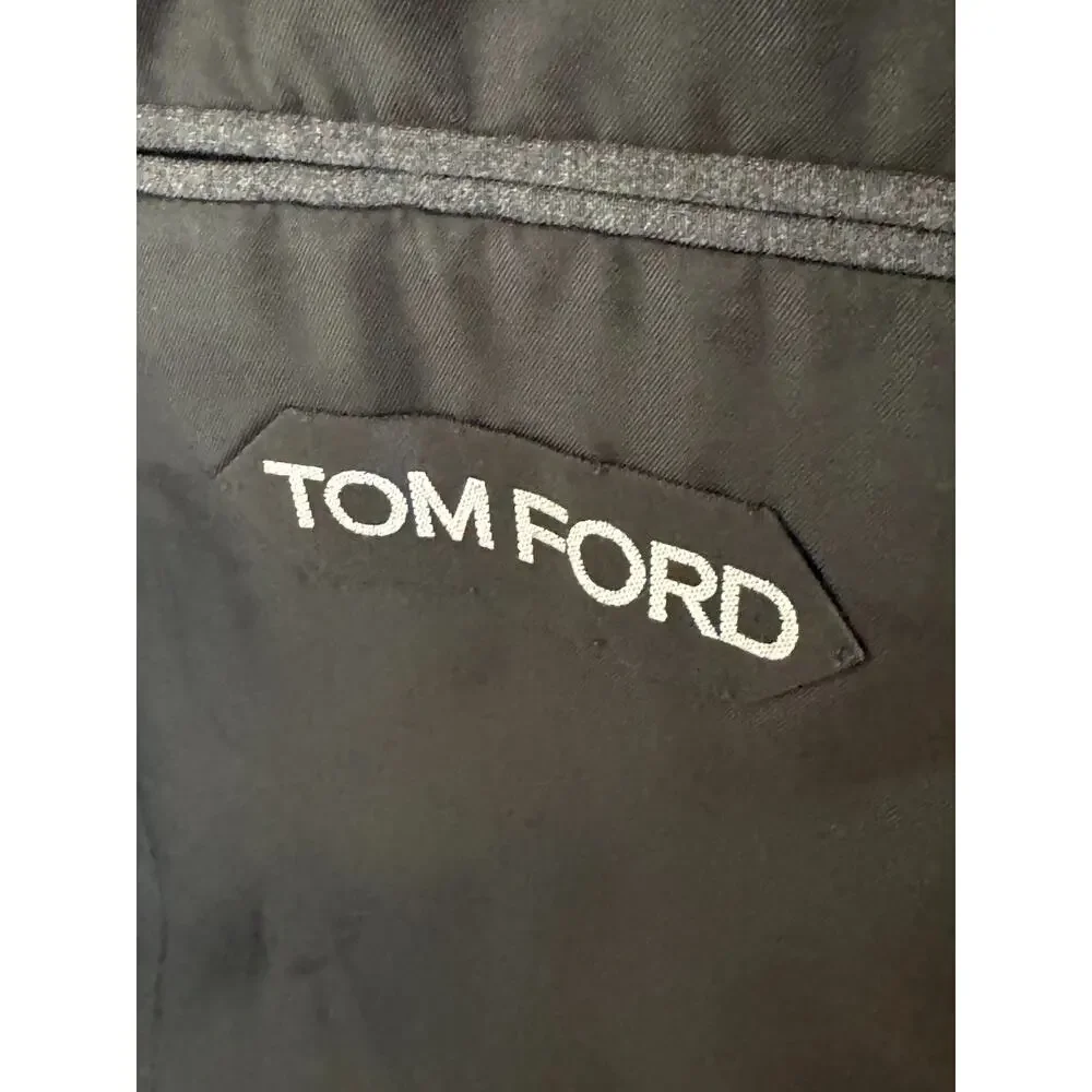 Tom Ford Shelton 2Pc Charcoal Wool Peak Lapel Suit 48R 38R 34x28 Trousers
